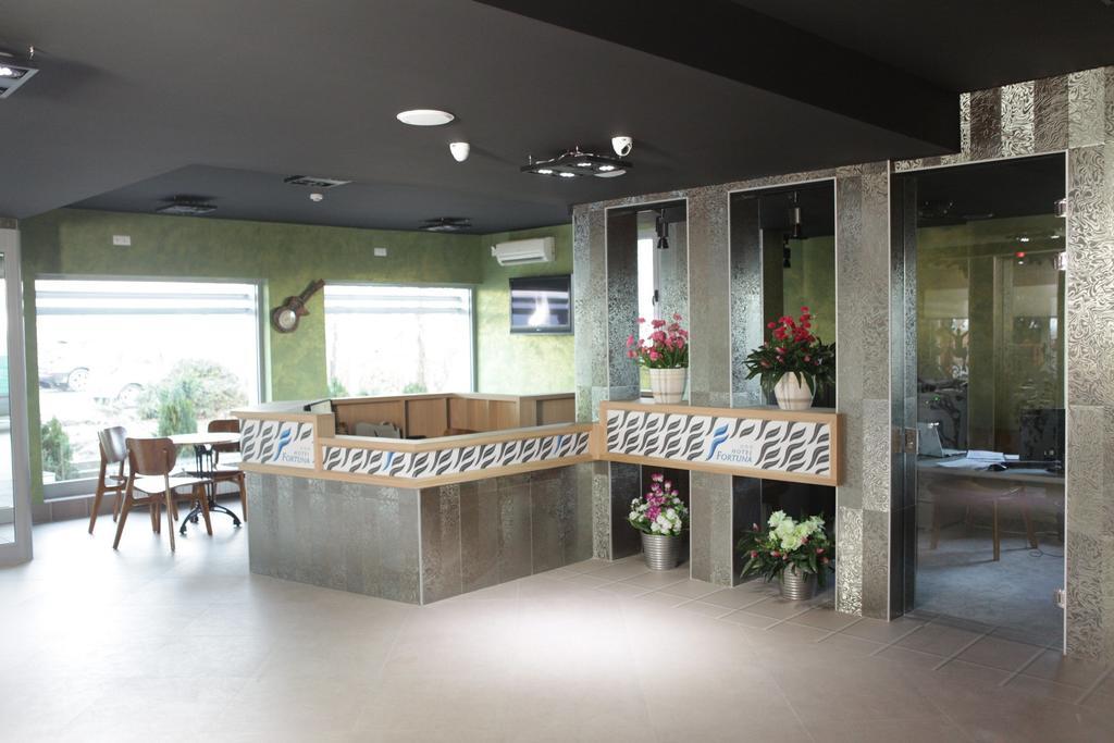 Garni Hotel Fortuna Bělehrad Exteriér fotografie